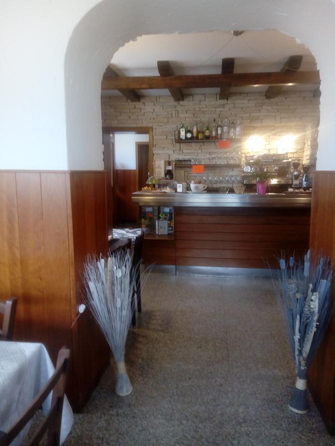 Albergo Alla Pineta Villa Santina 外观 照片