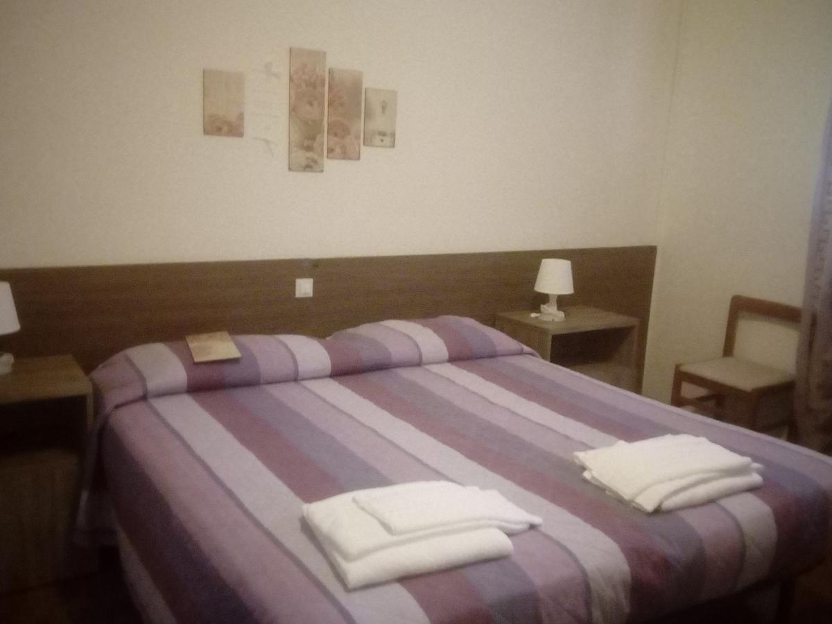 Albergo Alla Pineta Villa Santina 外观 照片