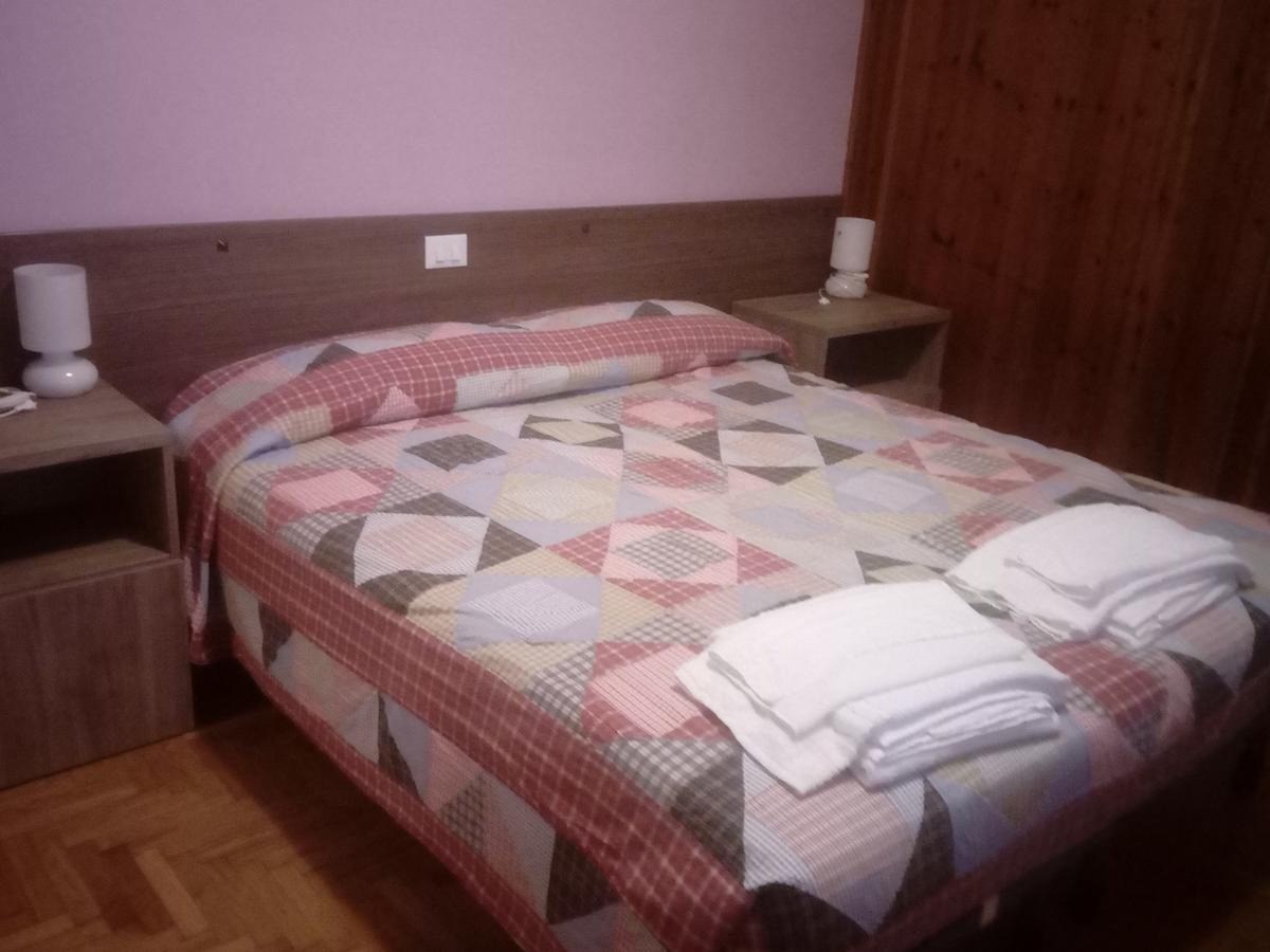 Albergo Alla Pineta Villa Santina 外观 照片